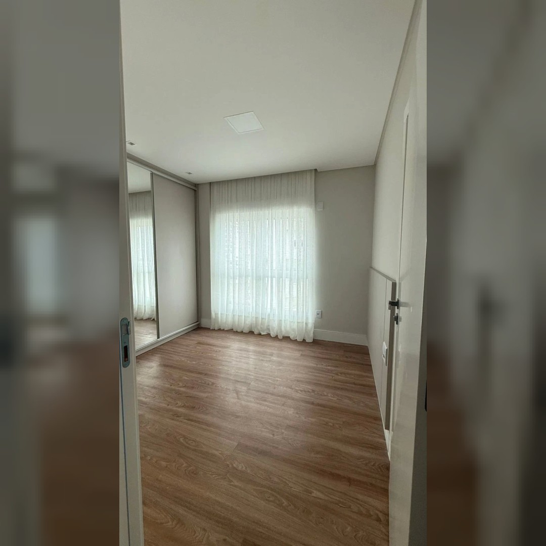 Apartamento 4 suítes para Locação Anual no bairro Fazenda em Itajaí