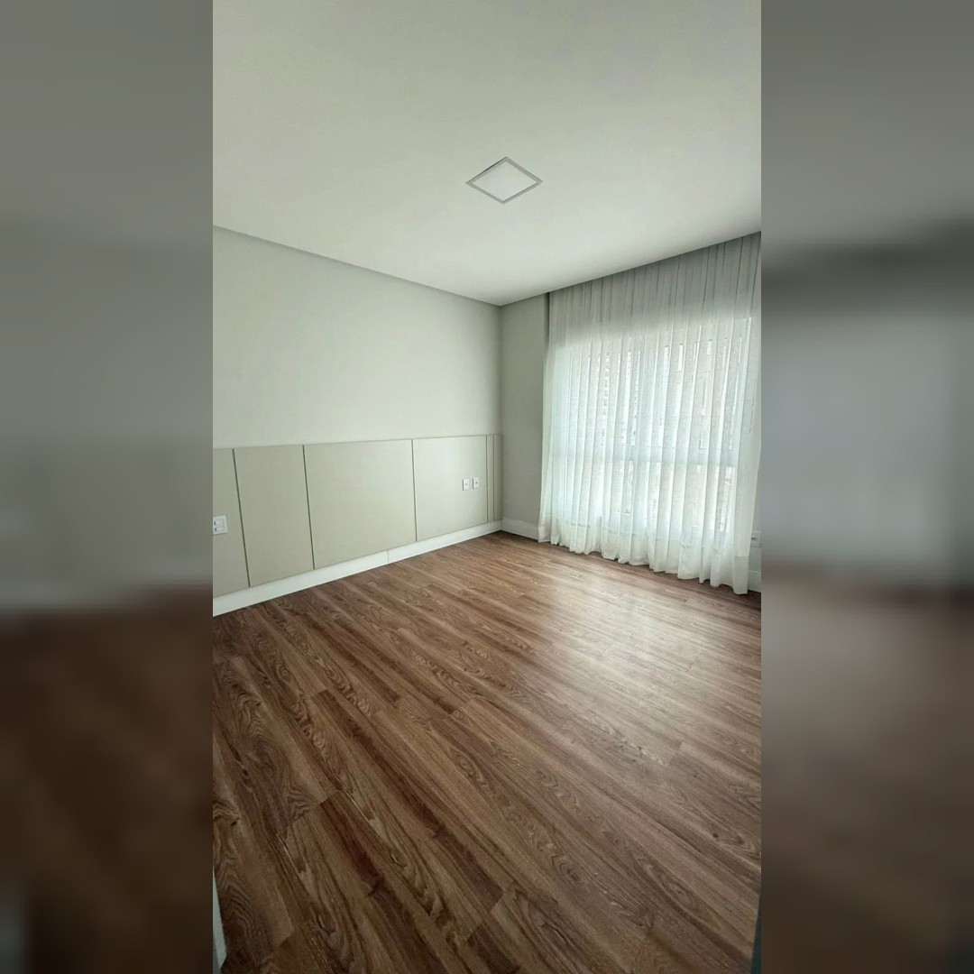 Apartamento 4 suítes para Locação Anual no bairro Fazenda em Itajaí
